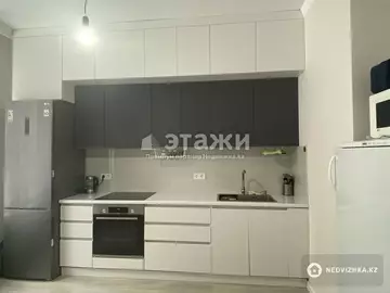 2-комнатная квартира, этаж 2 из 10, 62 м²