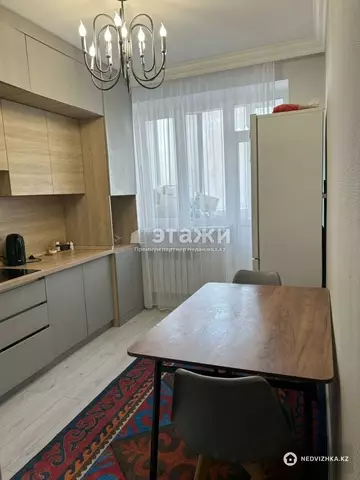1-комнатная квартира, этаж 1 из 9, 38 м²