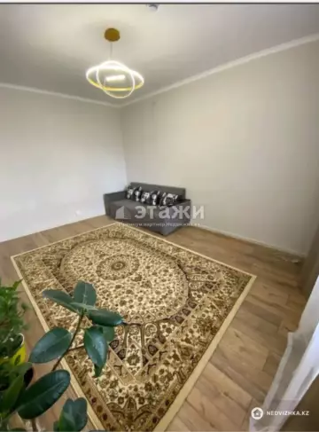 1-комнатная квартира, этаж 9 из 19, 35 м²
