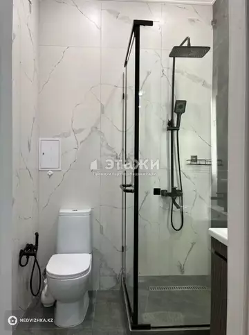 3-комнатная квартира, этаж 8 из 12, 77 м²