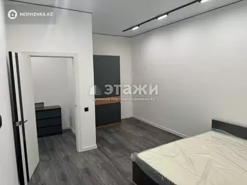 1-комнатная квартира, этаж 12 из 12, 42 м², на длительный срок