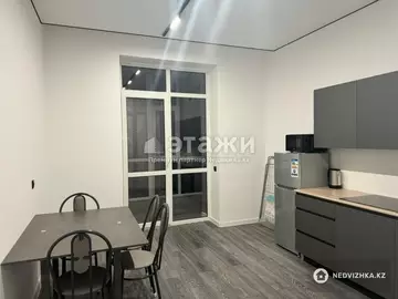 1-комнатная квартира, этаж 12 из 12, 42 м², на длительный срок