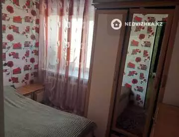 3-комнатная квартира, этаж 4 из 4, 43 м²