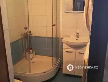3-комнатная квартира, этаж 4 из 4, 43 м²
