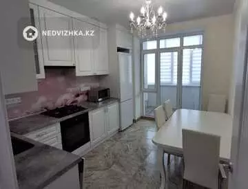 1-комнатная квартира, этаж 1 из 5, 80 м²