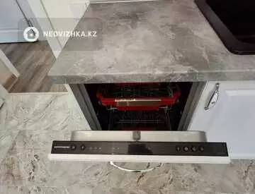 1-комнатная квартира, этаж 1 из 5, 80 м²