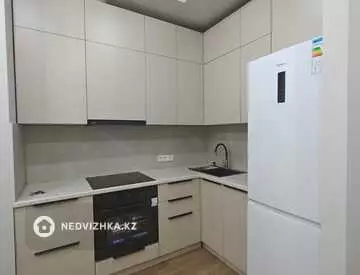 2-комнатная квартира, этаж 2 из 13, 38 м²