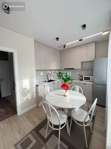 1-комнатная квартира, этаж 2 из 15, 45 м²