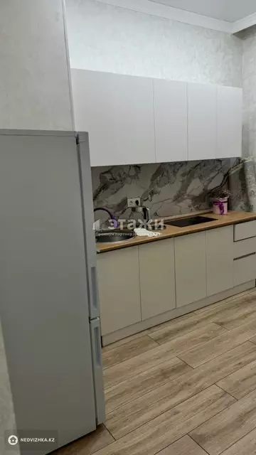 1-комнатная квартира, этаж 8 из 9, 40 м²