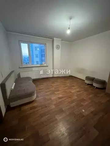 1-комнатная квартира, этаж 9 из 10, 42 м²