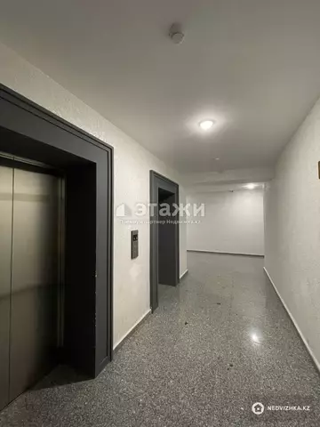 1-комнатная квартира, этаж 8 из 12, 38 м²
