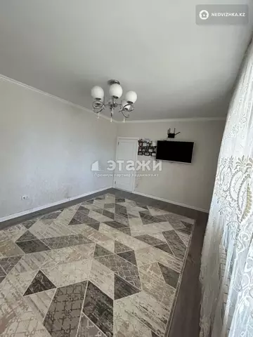1-комнатная квартира, этаж 2 из 13, 37 м²