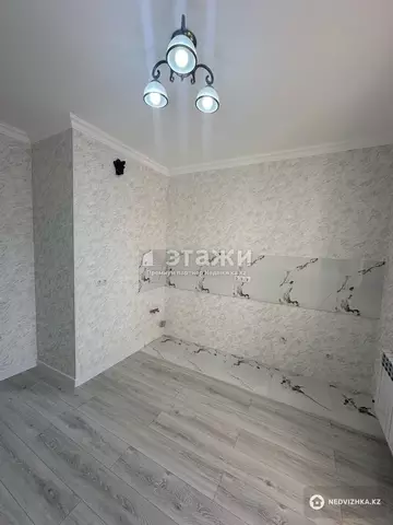 1-комнатная квартира, этаж 12 из 17, 42 м²