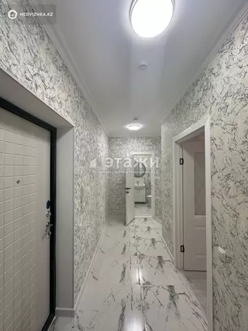 1-комнатная квартира, этаж 12 из 17, 42 м²