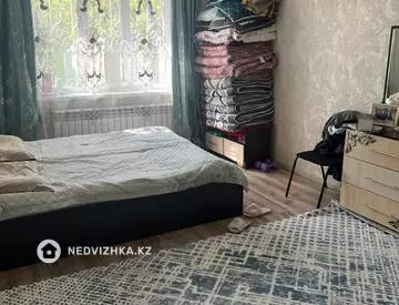 3-комнатная квартира, этаж 1 из 9, 75 м²