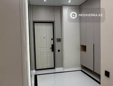 2-комнатная квартира, этаж 9 из 22, 48 м²