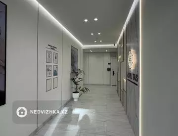 1-комнатная квартира, этаж 9 из 9, 39 м²