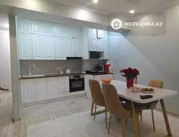 3-комнатная квартира, этаж 9 из 13, 104 м²