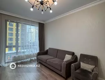 1-комнатная квартира, этаж 4 из 12, 42 м²