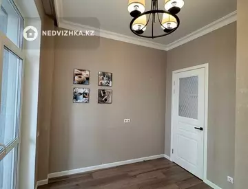 1-комнатная квартира, этаж 4 из 12, 42 м²