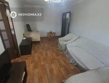 2-комнатная квартира, этаж 4 из 5, 52 м²