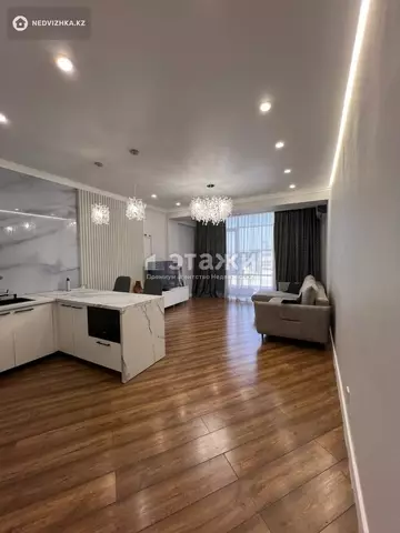 3-комнатная квартира, этаж 5 из 13, 102 м²