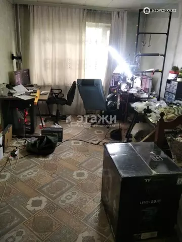 3-комнатная квартира, этаж 3 из 4, 60 м²