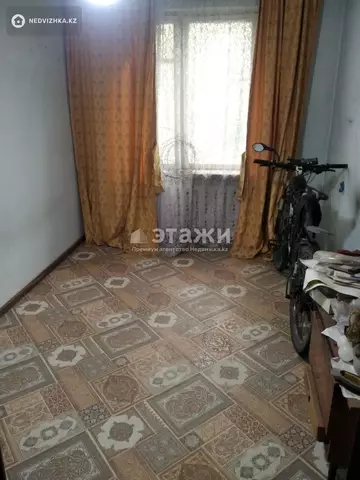 3-комнатная квартира, этаж 3 из 4, 60 м²