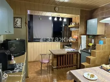 3-комнатная квартира, этаж 4 из 4, 95 м²