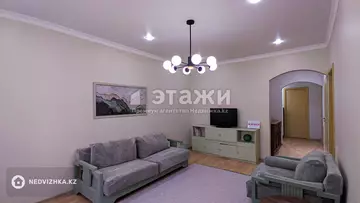 3-комнатная квартира, этаж 3 из 8, 80 м², на длительный срок