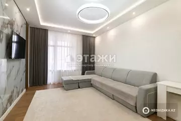 3-комнатная квартира, этаж 3 из 12, 102 м²
