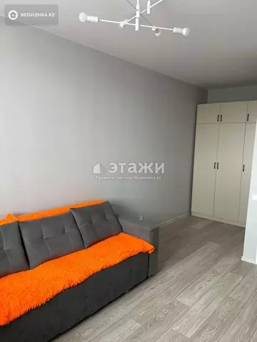 1-комнатная квартира, этаж 9 из 9, 35 м²