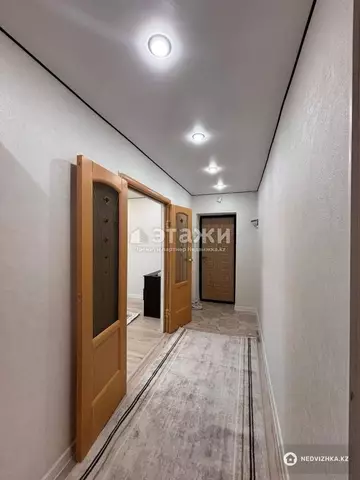2-комнатная квартира, этаж 8 из 9, 50 м²