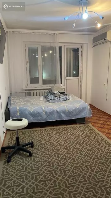 1-комнатная квартира, этаж 5 из 5, 30 м²
