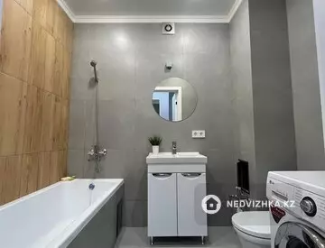 2-комнатная квартира, этаж 12 из 12, 38 м²
