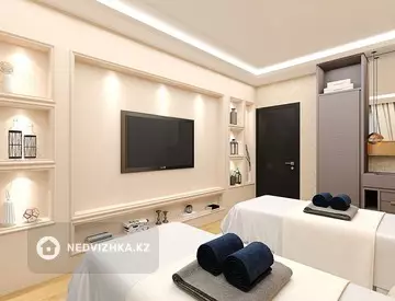 4-комнатная квартира, этаж 7 из 8, 170 м²