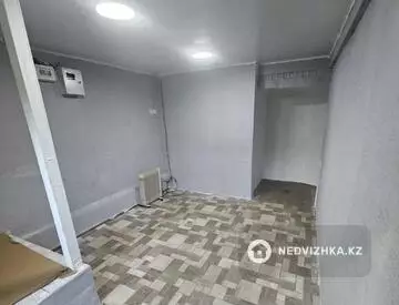 Торговое помещение, этаж 1 из 3, 15 м²