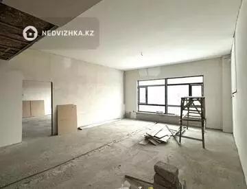 4-комнатная квартира, этаж 8 из 8, 170 м²