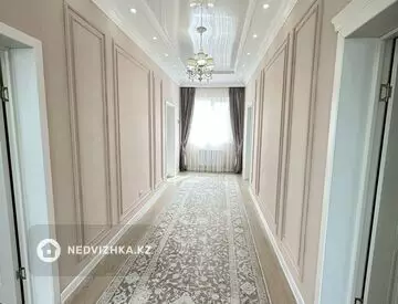 5-комнатный дом, 6 соток, 217 м²