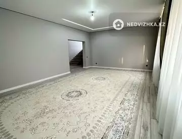 7-комнатный дом, 530 м²