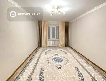 2-комнатная квартира, этаж 3 из 5, 52 м²