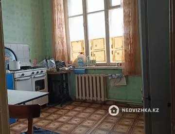 2-комнатная квартира, этаж 1 из 5, 51 м²