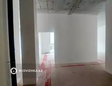 8-комнатная квартира, этаж 1 из 3, 350 м²