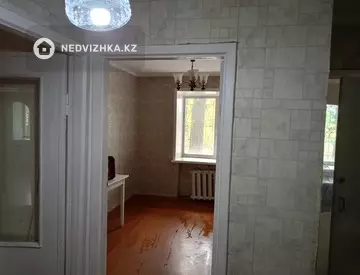 2-комнатная квартира, этаж 1 из 5, 40 м²