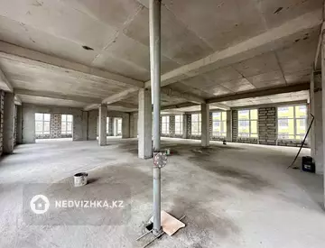Здание, 4 этажа, 2 108 м²