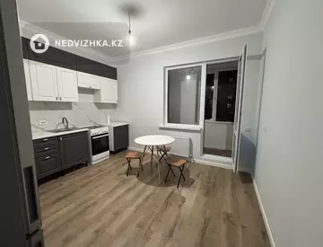 2-комнатная квартира, этаж 10 из 15, 66 м², на длительный срок