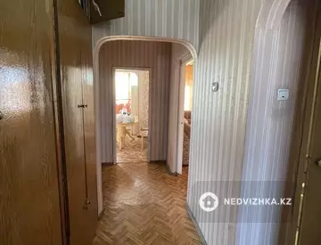 3-комнатная квартира, этаж 8 из 9, 70 м²