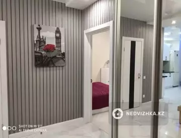 1-комнатная квартира, этаж 3 из 12, 35 м², по часам