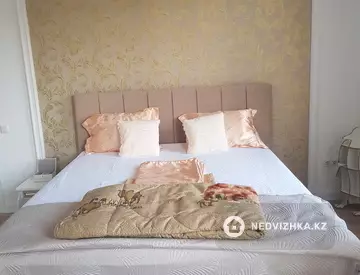 2-комнатная квартира, этаж 3 из 7, 82 м², на длительный срок