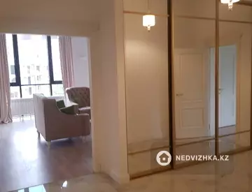 2-комнатная квартира, этаж 3 из 7, 82 м², на длительный срок